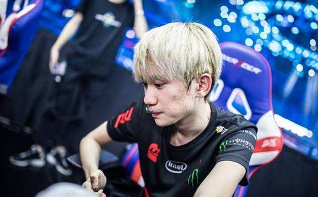 的球员变动 的球员变动