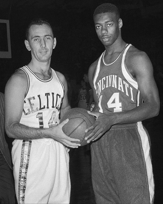 而是等待曼 而是等待曼